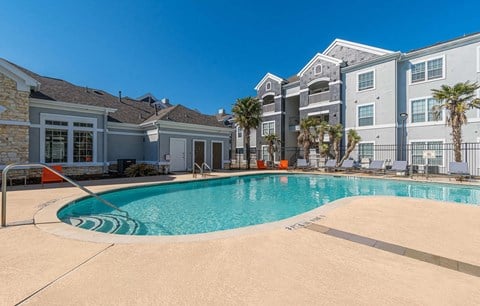 Large Pool at Capitol Crossing, Austin Texas